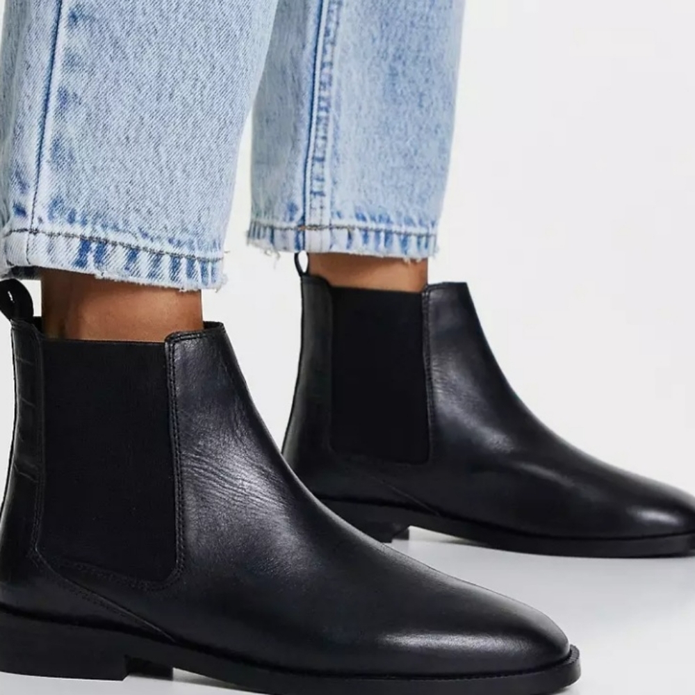 ASOS CHELSEA BLACK LEATHER ANKLE BOOT SIZE 8 US